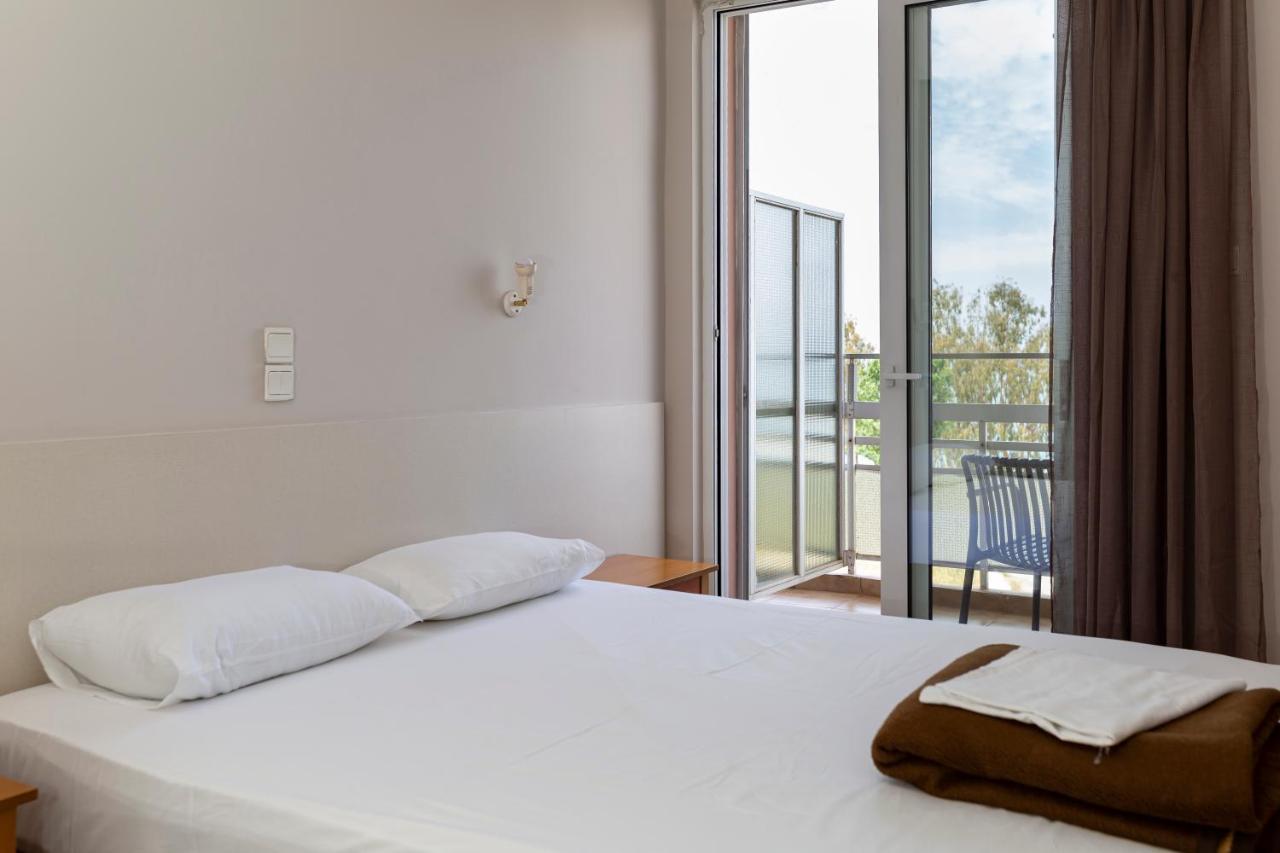 Delfini Hotel Patras Zewnętrze zdjęcie